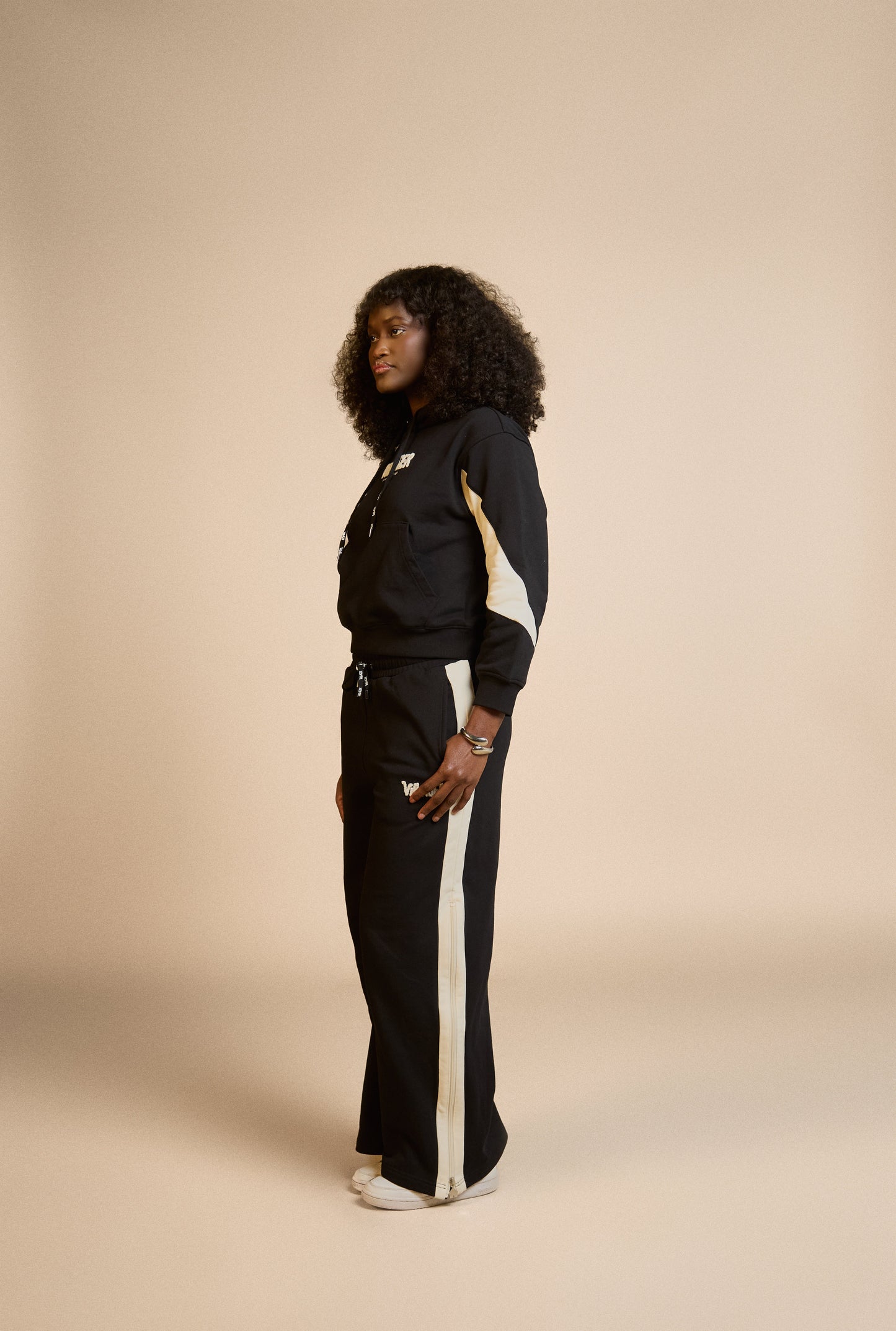Roots Run Deep Women’s Sweatsuit Set
