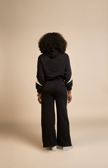 Roots Run Deep Women’s Sweatsuit Set